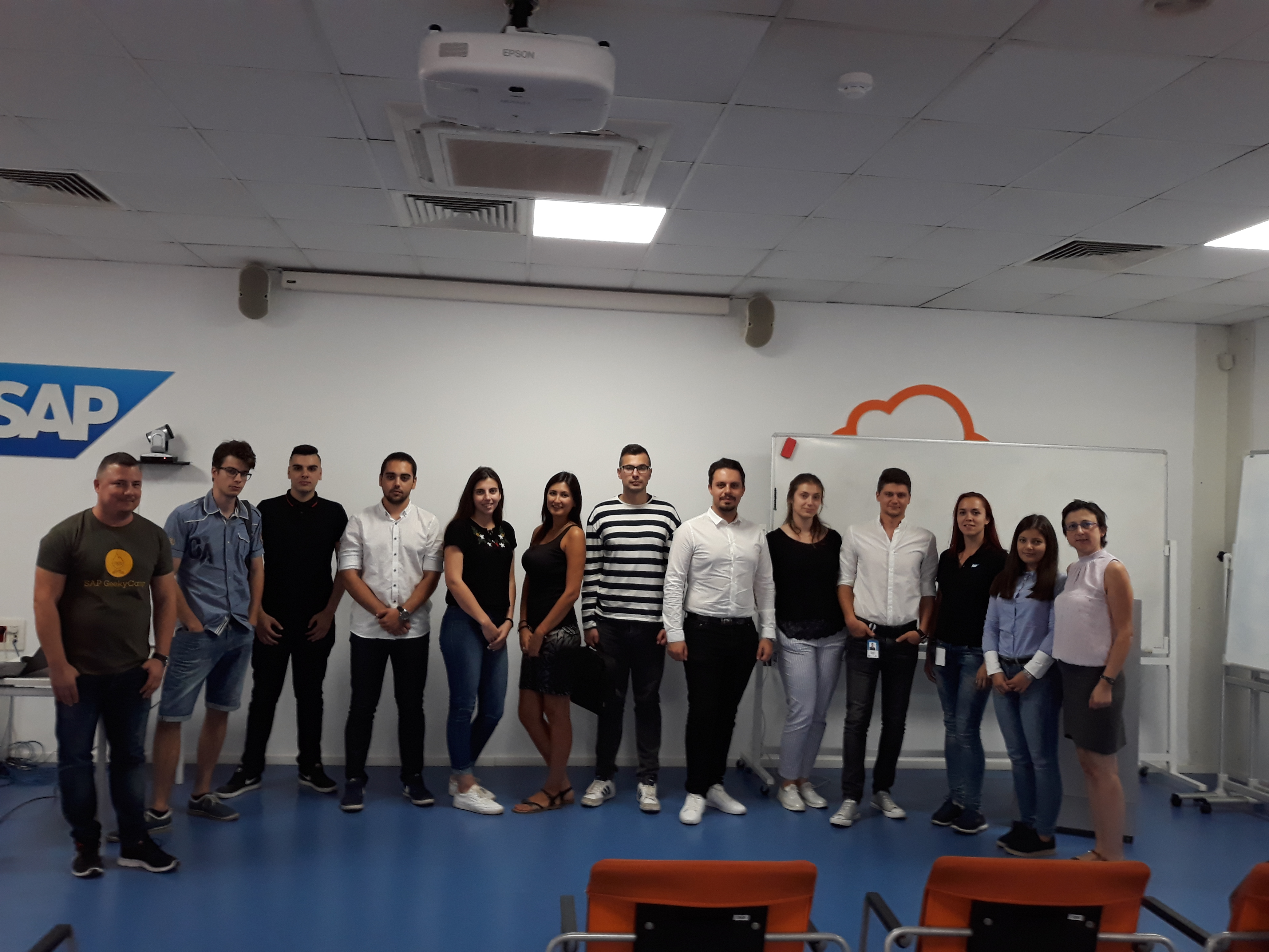 Стажантите от young.LEADERS.talk посетиха развойния център на SAP в София